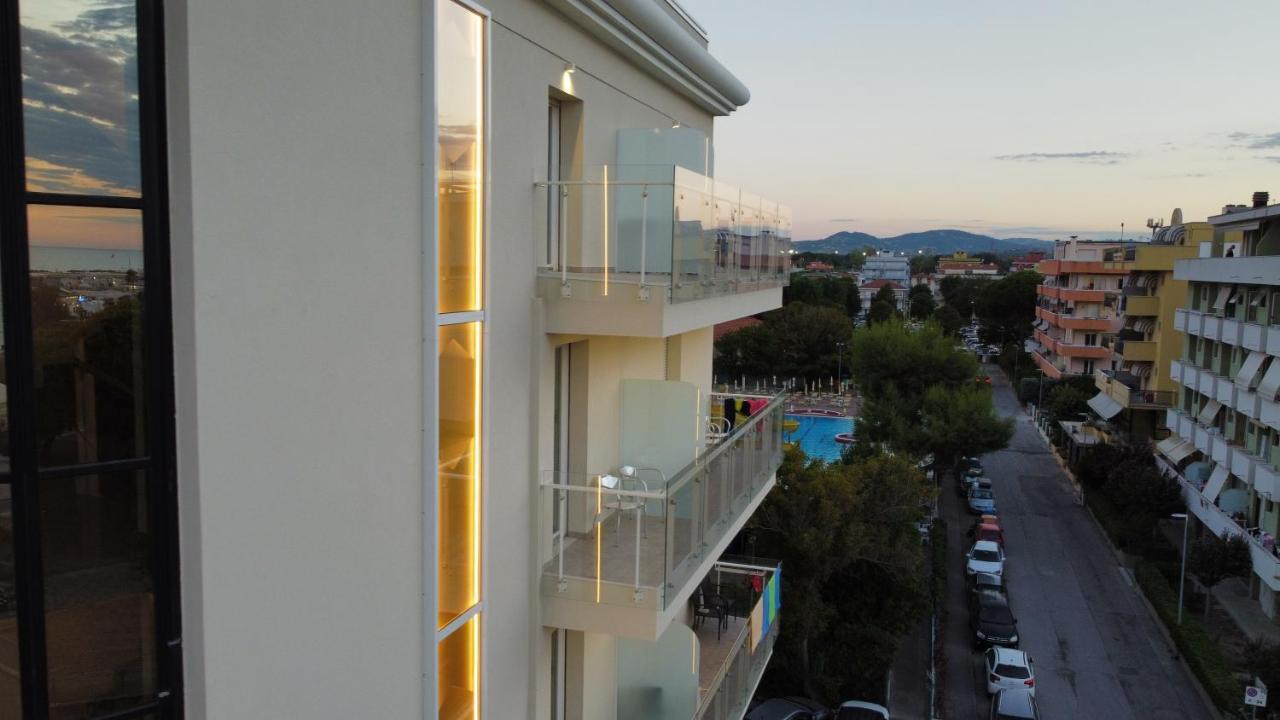 Solemare Hotel E Residence Misano Adriatico Exteriér fotografie