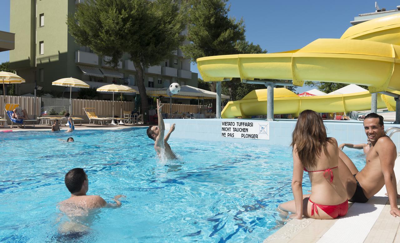 Solemare Hotel E Residence Misano Adriatico Exteriér fotografie